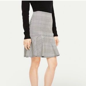 NWOT Ann Taylor plaid flounce skirt
